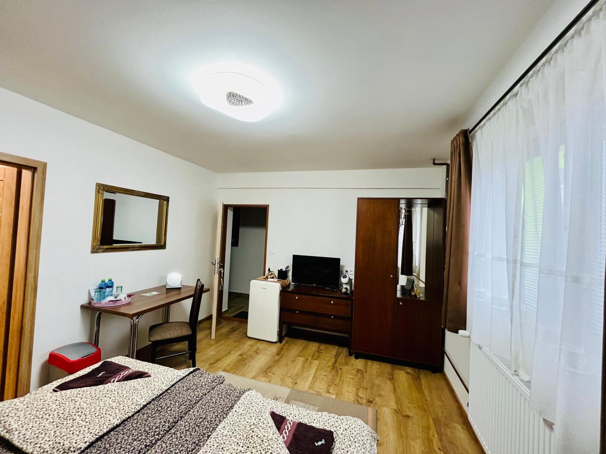 Penzion Tyche Surany Dış mekan fotoğraf
